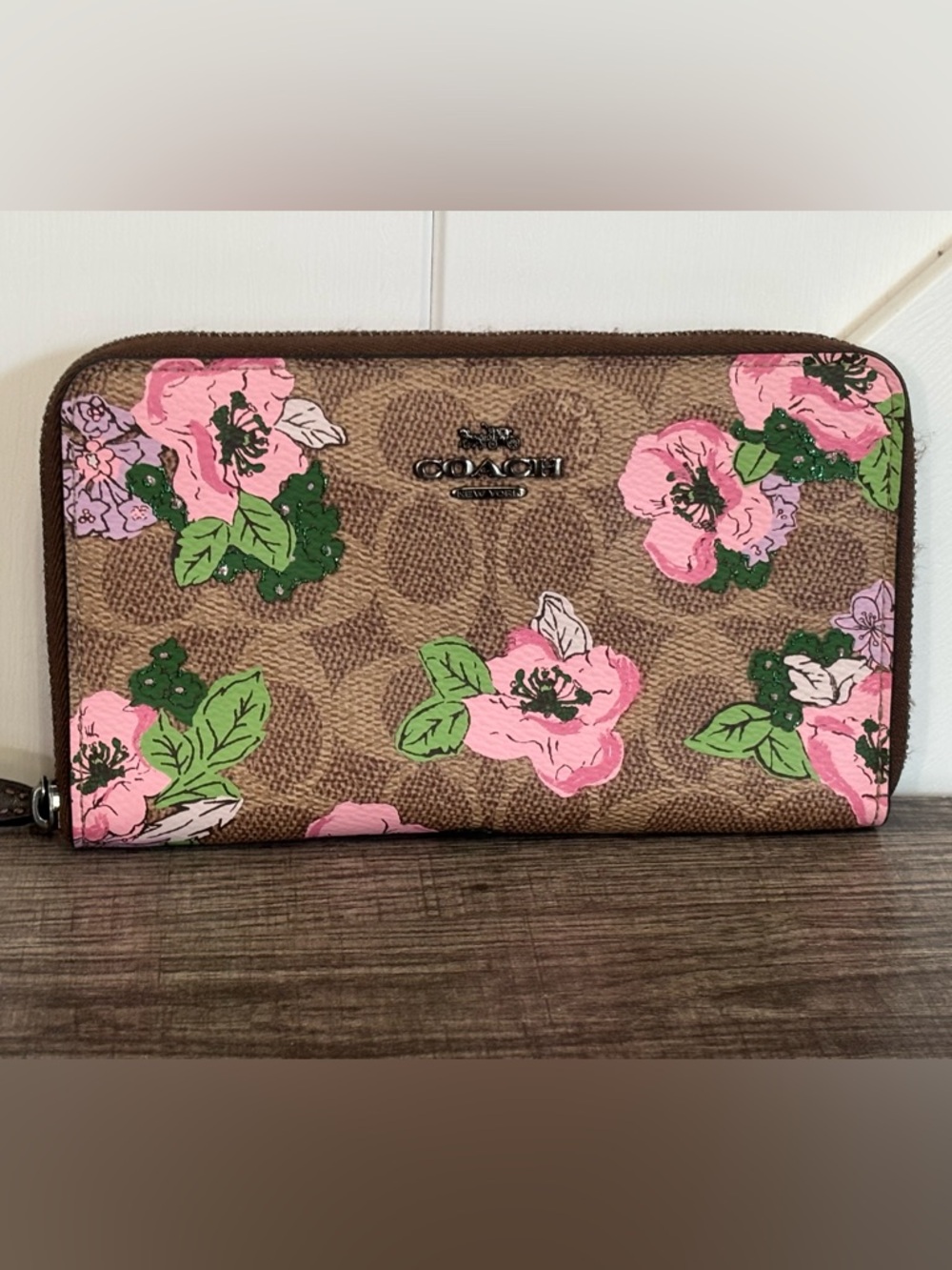 EUC Coach Accordion Zip Wallet in Signature Canvas with Blossom Print
